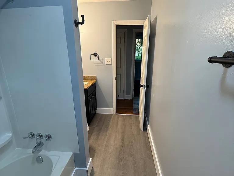 1922 Atkins Dr — Photo 20