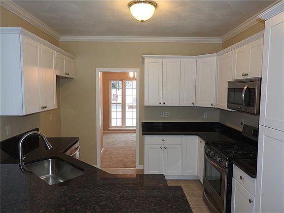 5th image of 137 Whitfield Dr