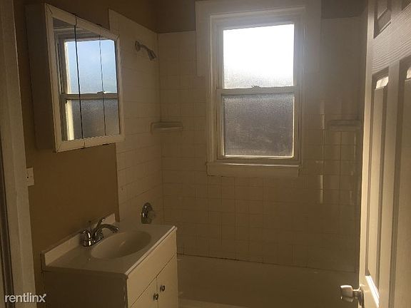 5th image of 7337 S Greenwood Ave #2