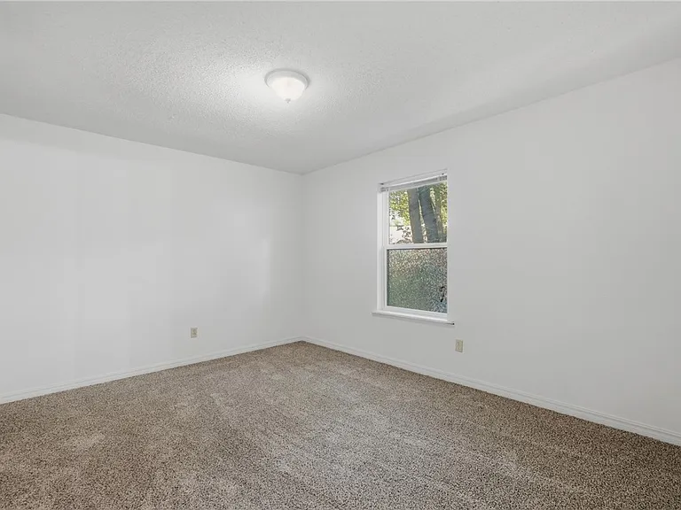 938 W Cleveland St #104 — Photo 14