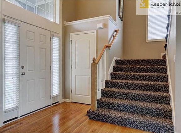4th image of 5522 Hilltop Dr