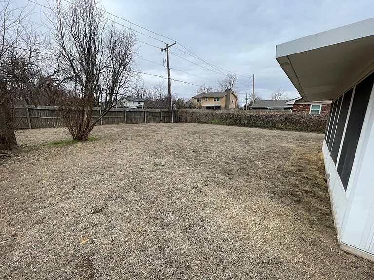 1008 Woods Ave — Photo 20