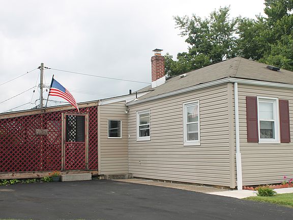 Side View with driveway