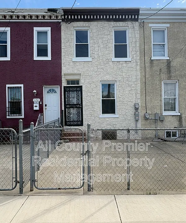 118 Vine St