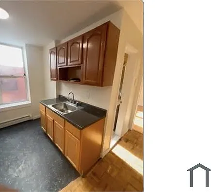 2230 Strauss St — Photo 5