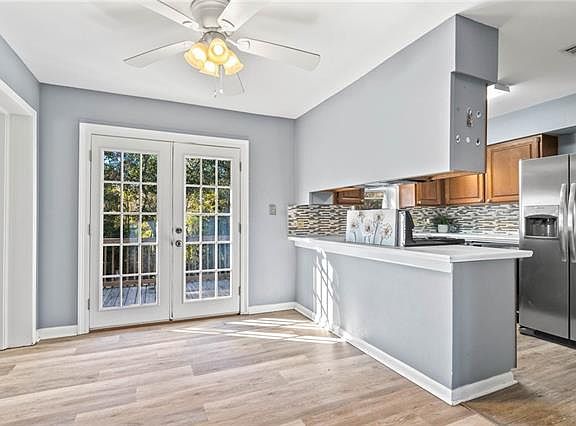 4th image of 512 Heyward Green Dr
