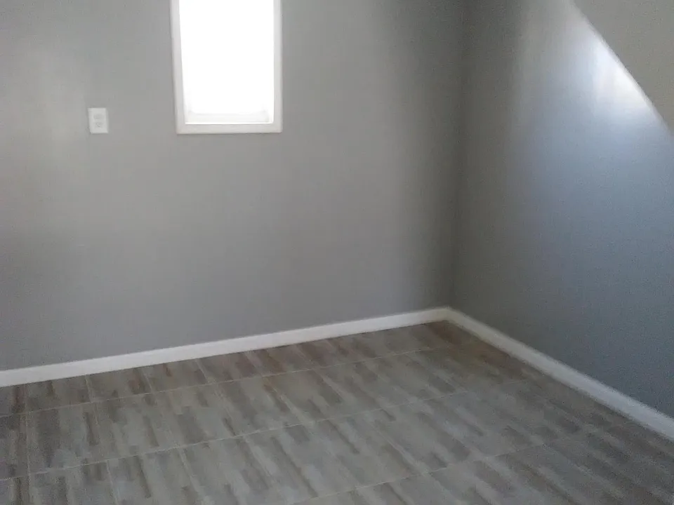Lower mud room / Entrance way / Storage