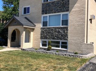 10301 McVicker Ave, Chicago Ridge, IL 60415