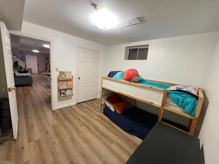 548 E 3400 N — Photo 12