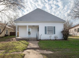 312 SW 4th Ave, Mineral Wells, TX 76067