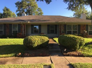 2609 Oakmont Ct, Bedford, TX 76022