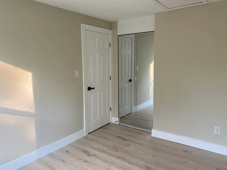 2893 Rushbury Dr — Photo 6