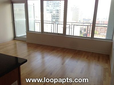 4th image of 50 E 16th St Unit 1311