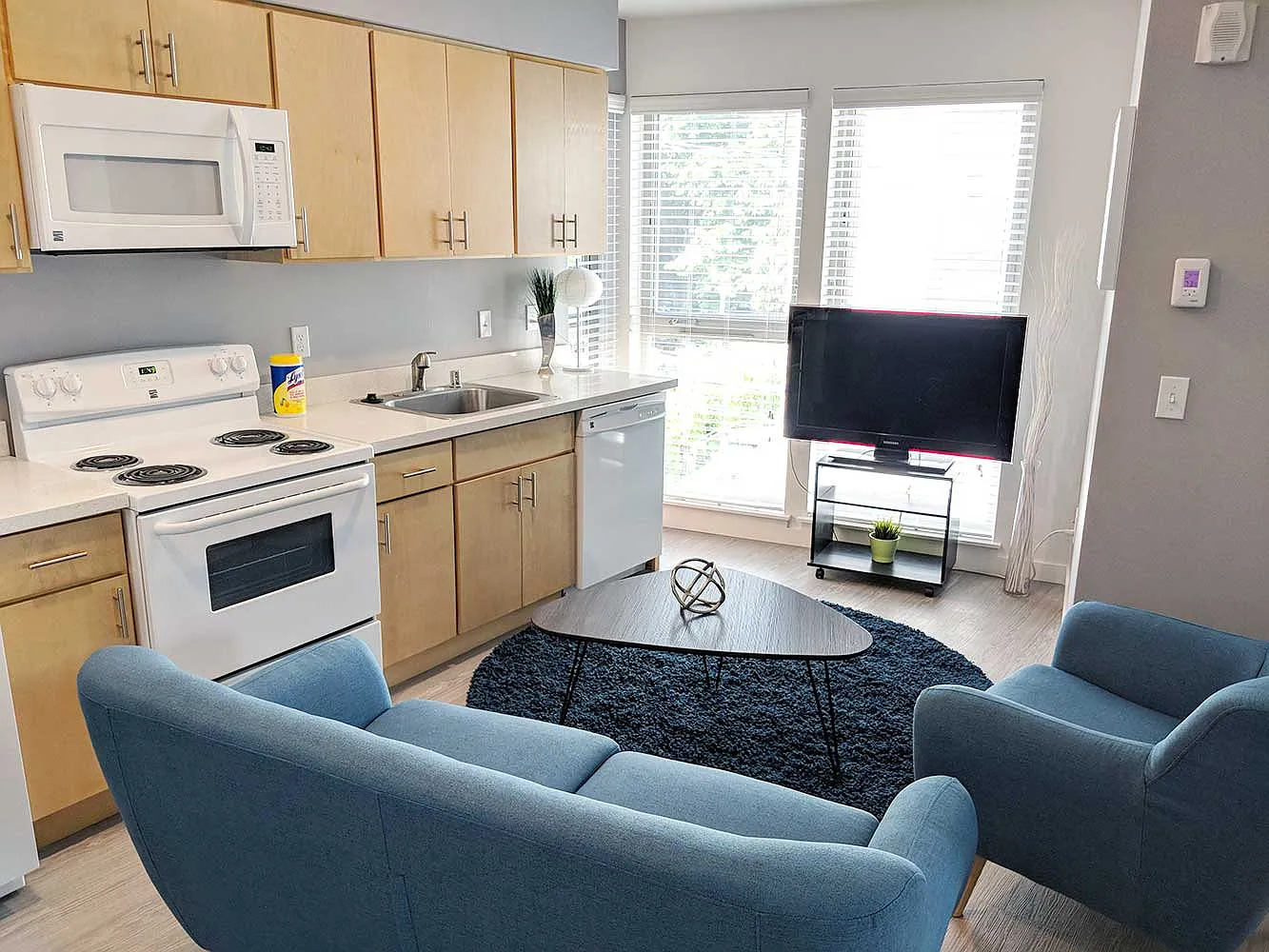 Lavender Apartments — Photo 2