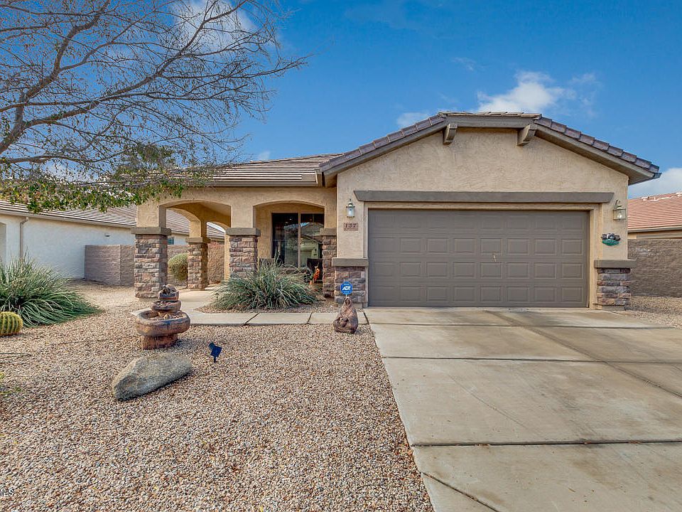 1st image of 137 W Latigo Cir