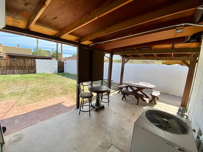 3507 N Chambers Ct — Photo 15