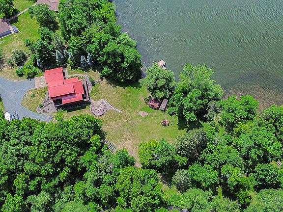 2nd image of 20529 Round Lake Rd