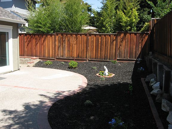 4th image of 405 Bridgeside Cir