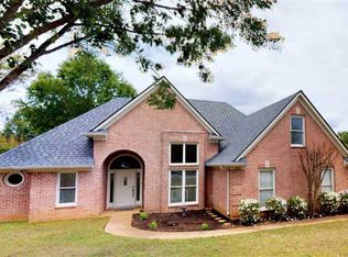 8930 Doveland Dr, Cordova, TN 38018