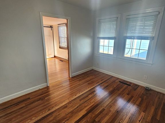 4th image of 205 N Graham St