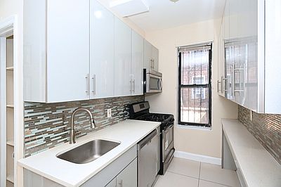2nd image of 1621 Park Pl #A2