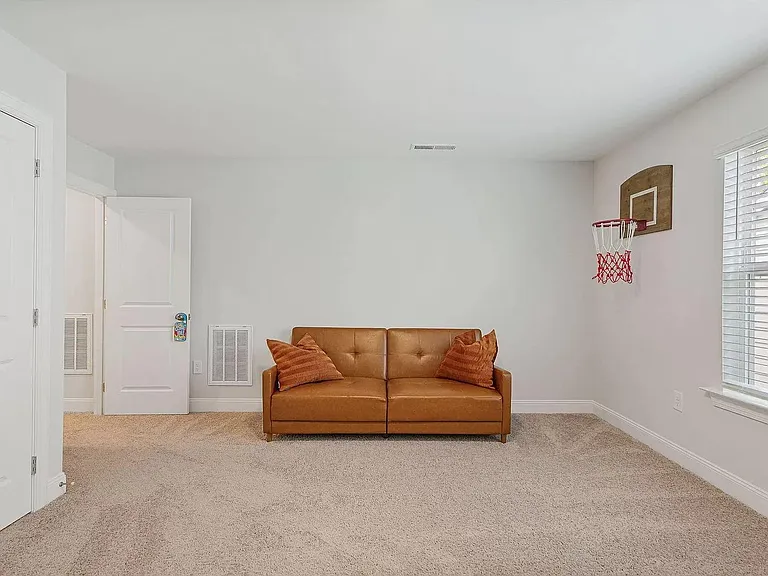 120 Tuttle Trl — Photo 23