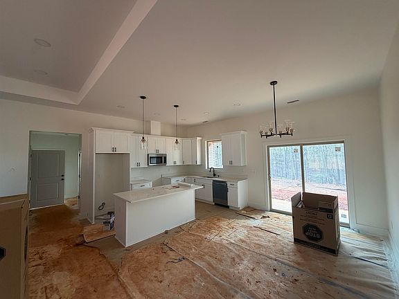 4th image of 179 Susans Rd