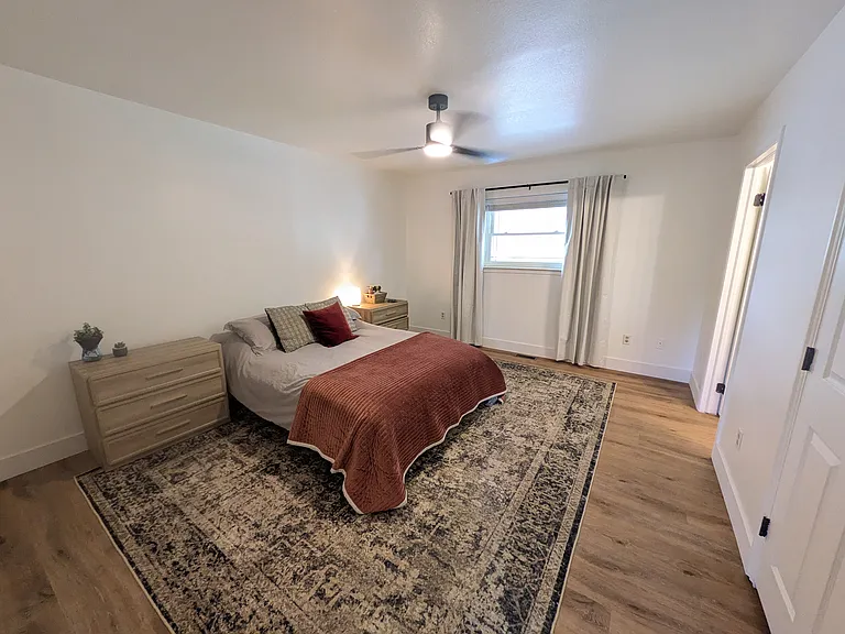440 Cottonwood Ln — Photo 6