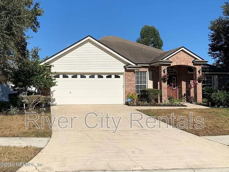 2848 Pebblewood Ln — Photo 1