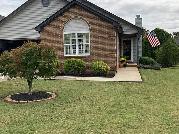 1008 Cobbs Glen Dr, Anderson, SC 29621