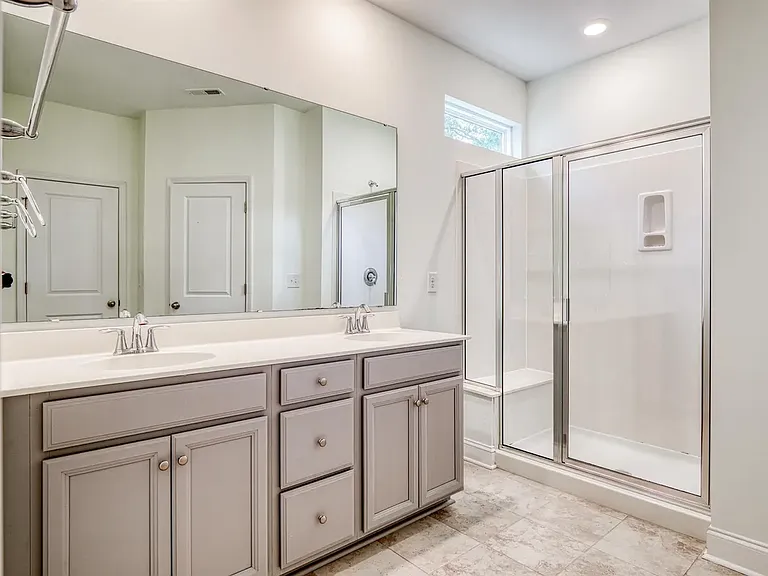 2632 Goldfinch Dr — Photo 7