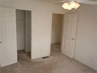1907 Girard Blvd NE — Photo 20
