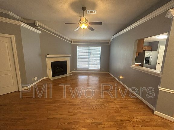 2nd image of 2820 Chapelwood Dr