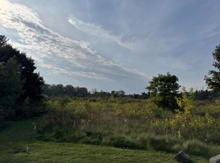 12957 N Highgate Ct, Mequon, WI 53097