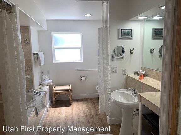 4th image of 1999 W Canyon View Dr #17
