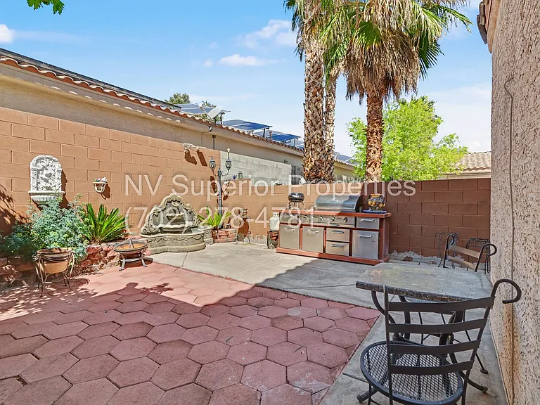 7929 Dana Maple Ct — Photo 30