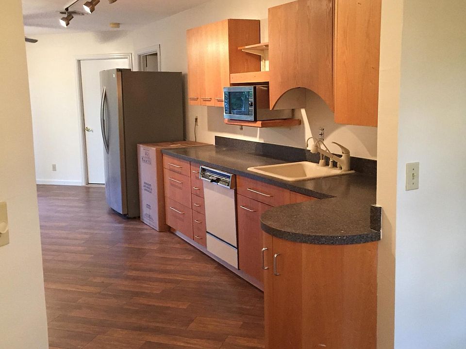 1st image of 125 SE 26th Ave #2
