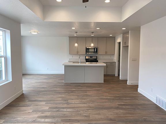 4th image of 9758 N Aaron Ave