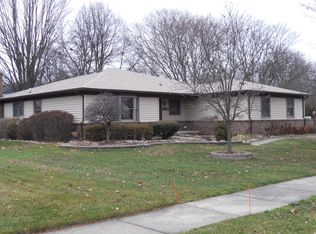 11853 Wildwing Rd, Plymouth, MI 48170