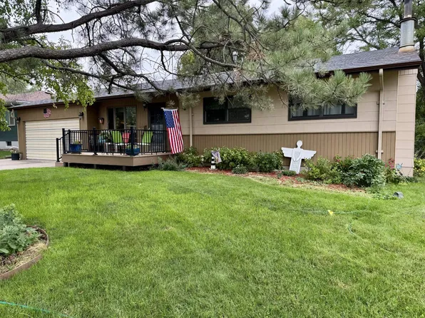 2640 Monterey Dr, Sidney, NE 69162
