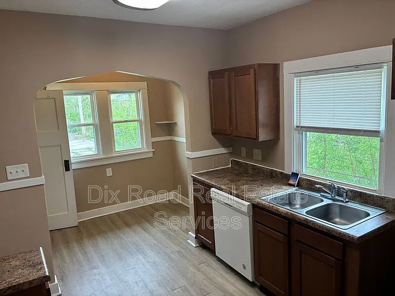 1430 Coventry Rd — Photo 12