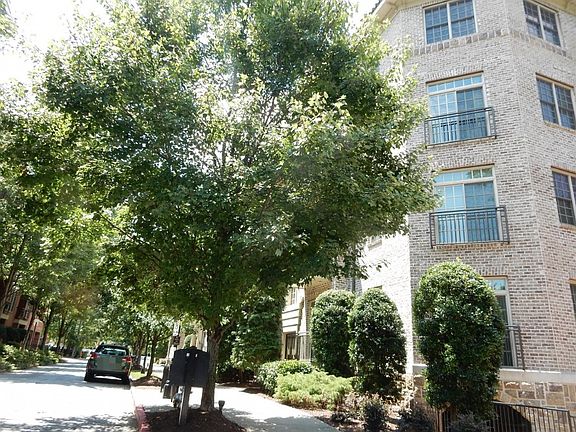 3rd image of 1055 Piedmont Ave NE Unit 408