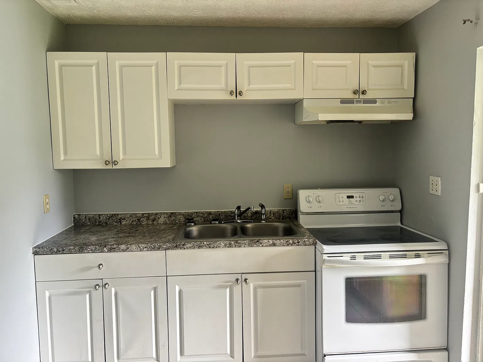 2 bed, 648 sqft, $1,450 — Photo 1