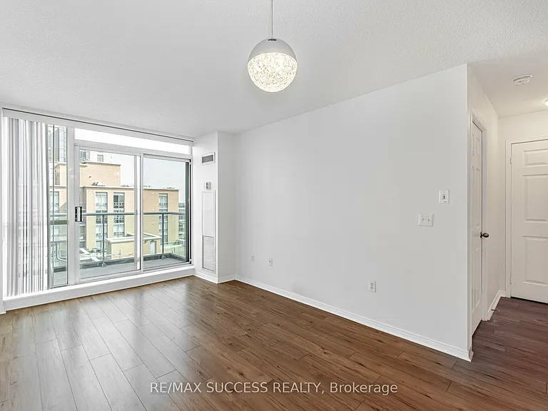 11 Michael Power Pl #Penthouse 14 — Photo 10