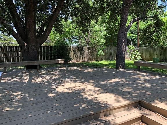2nd image of 4821 Aldine Dr