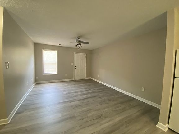 5th image of 383 Turner St #383