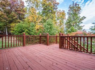 2600 Clearstream Ct, New Albany, IN 47150