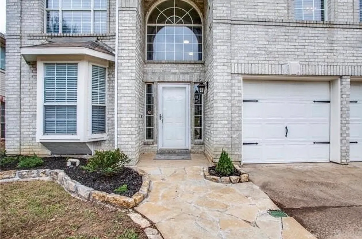 Building Photo - 3917 Silver Meadow Ln