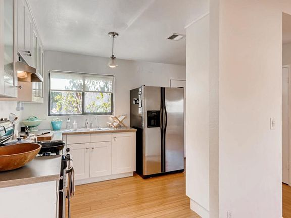 5th image of 2500 Abbot Kinney Blvd APT 14