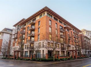 The City Place, Victoria, BC V8V 5B2